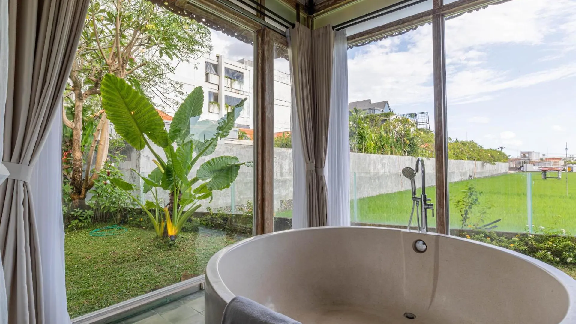 Casa Batu Belig Villa Seminyak  Seminyak (Bali)