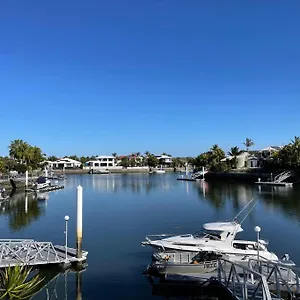 Spectacular Waterfront , Banksia Beach Australia